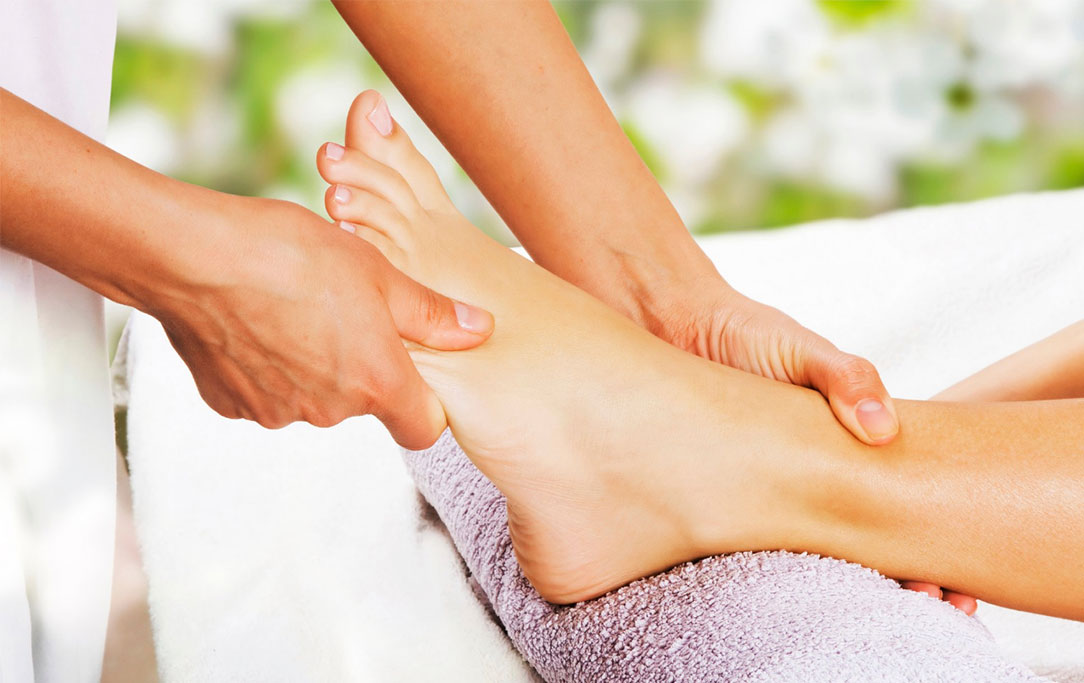 Feet Always Hurt? Try Healing Massage Therapy